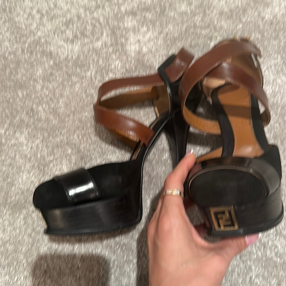 Fendi black and brown heels